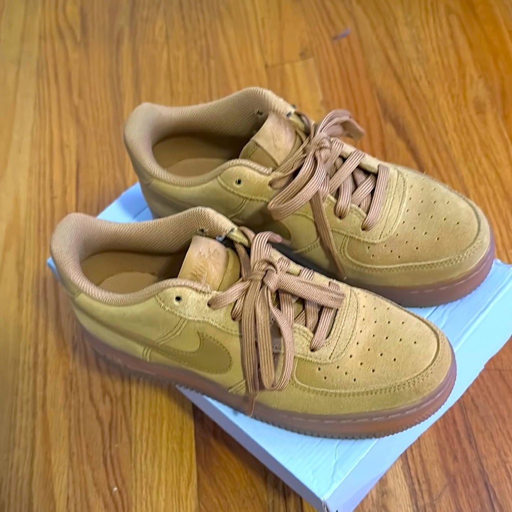 Nike Tan Sneakers Classic Low-Top Perforated Design